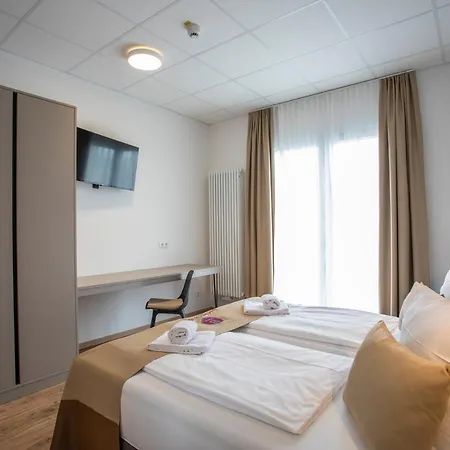 Hotel B By Alpha Bogen